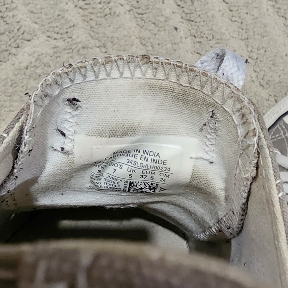 ORIGINAL CONVERSE SHOES - Picture 3 of 4